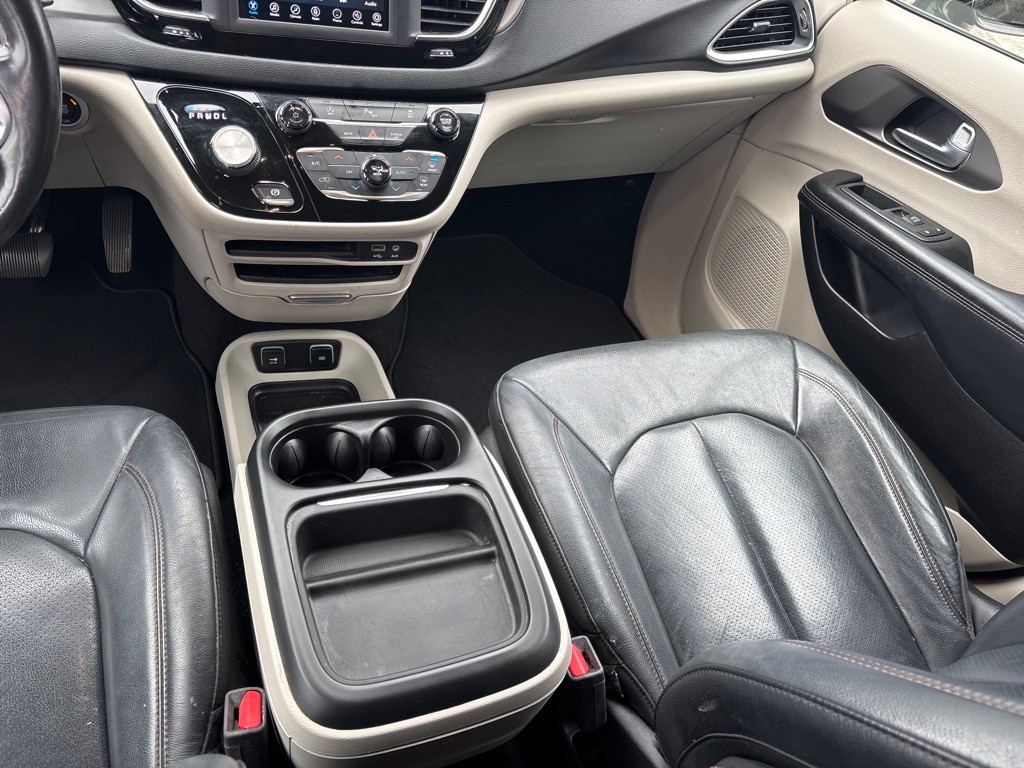 2020 Chrysler Pacifica Image 17