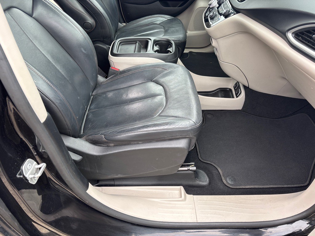 2020 Chrysler Pacifica Image 18