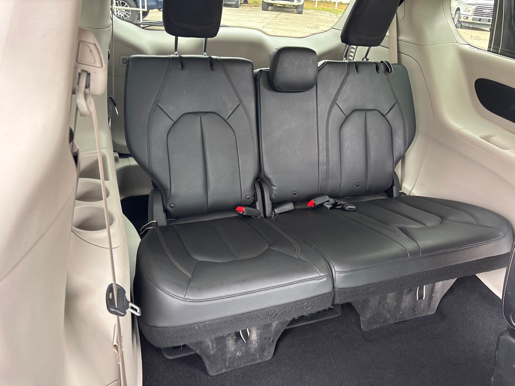 2020 Chrysler Pacifica Image 20