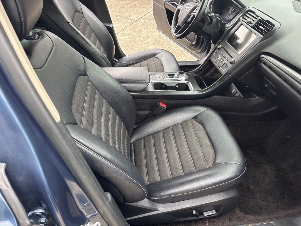 2018 Ford Fusion Image 12