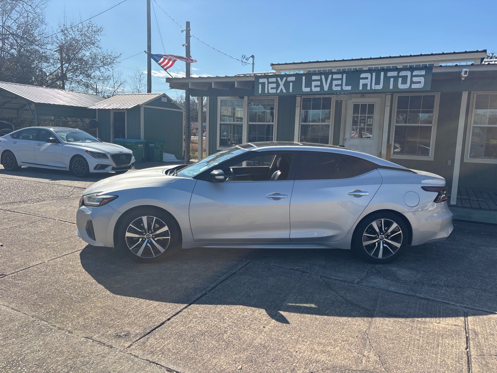 2020 Nissan Maxima Image 2