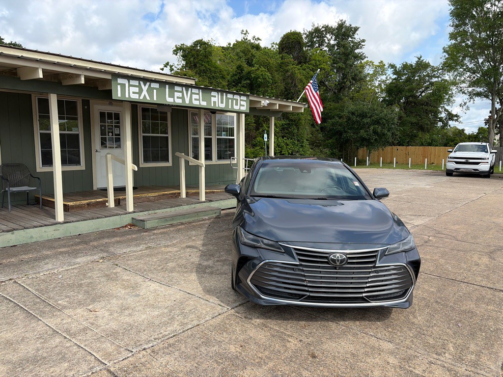 2019 Toyota Avalon Image 4