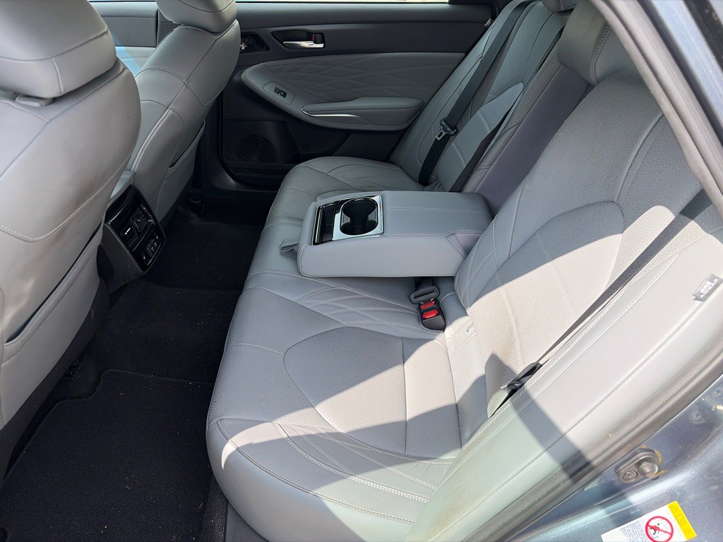 2019 Toyota Avalon Image 19