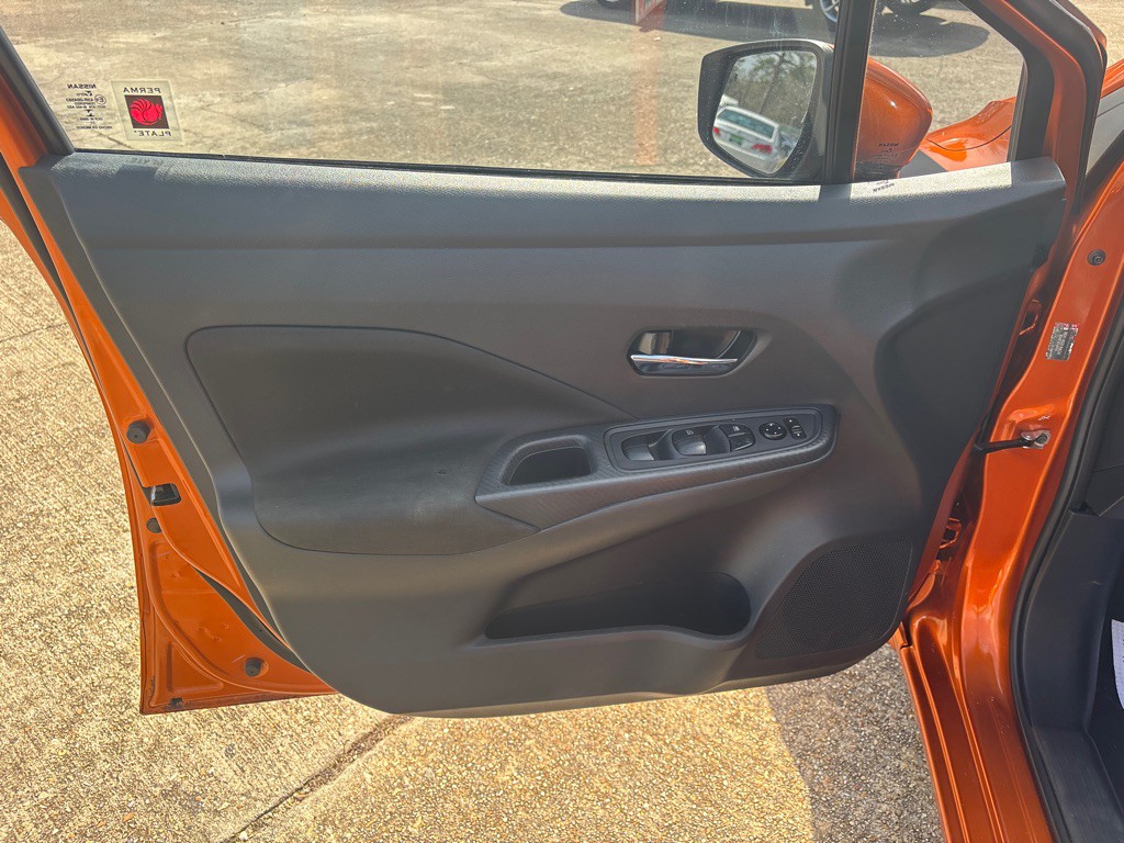 2022 Nissan Versa Image 10