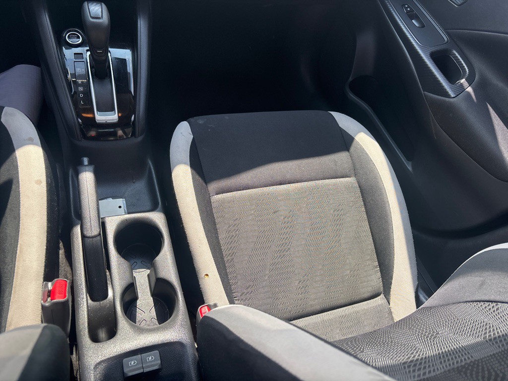 2022 Nissan Versa Image 16