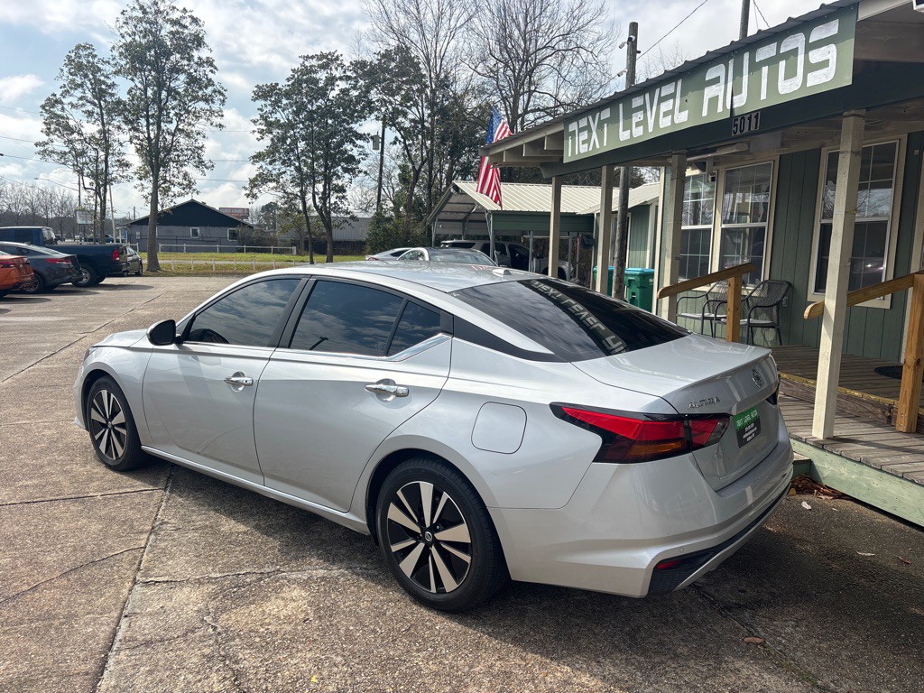2022 Nissan Altima Image 3