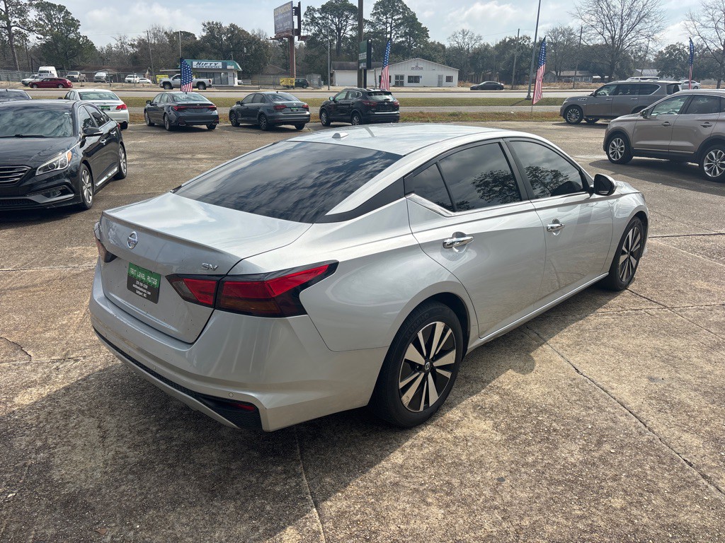 2022 Nissan Altima Image 7