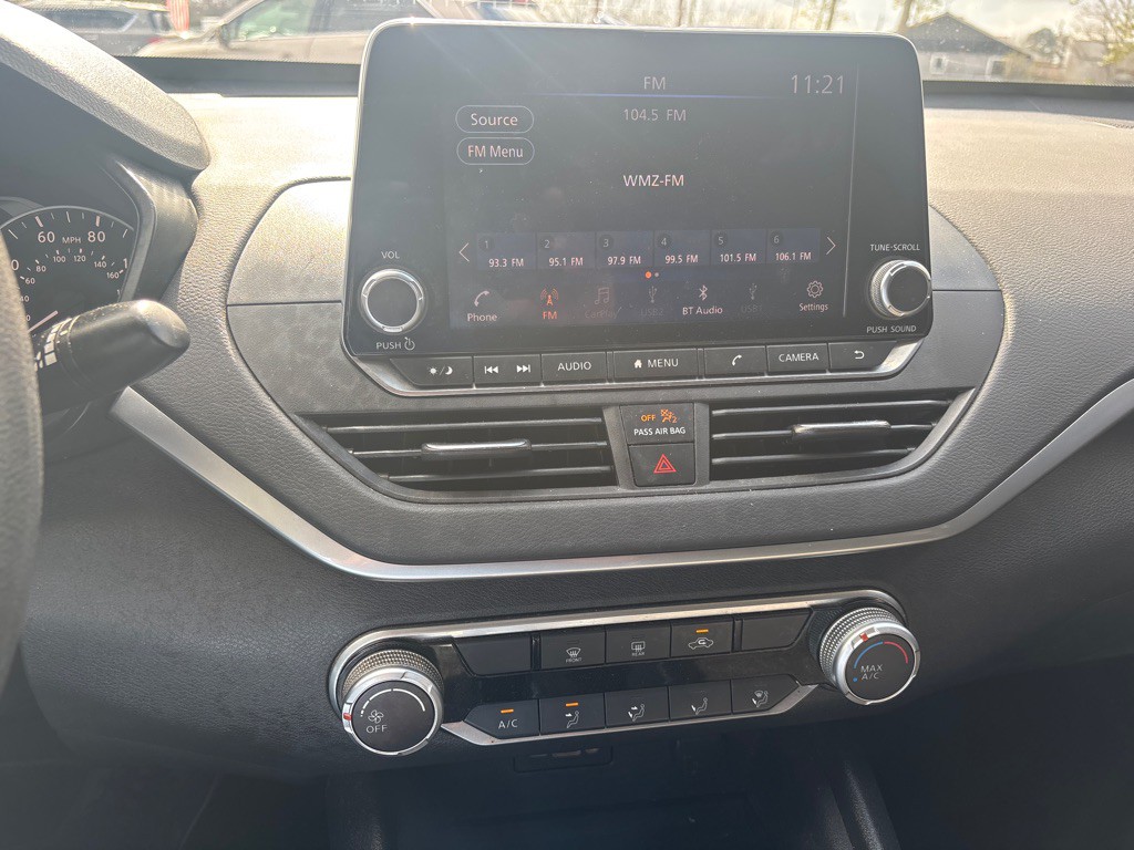 2022 Nissan Altima Image 12