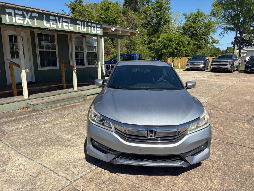 2017 Honda Accord Image 4