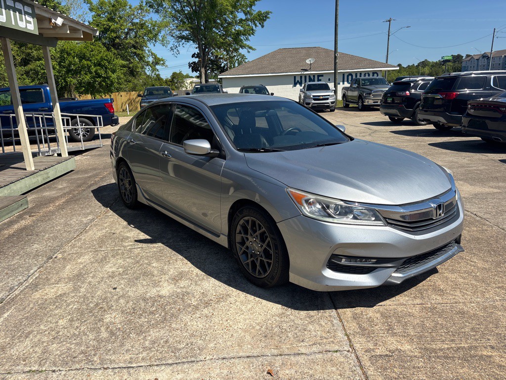 2017 Honda Accord Image 5