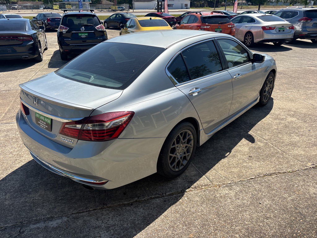2017 Honda Accord Image 7