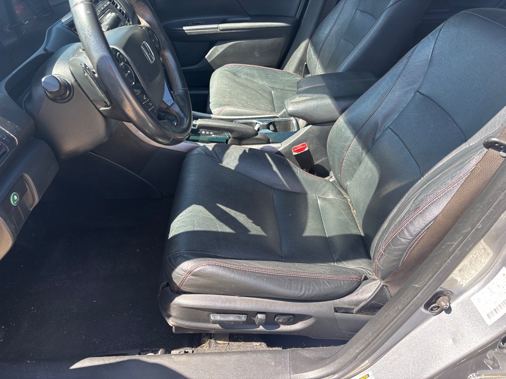 2017 Honda Accord Image 11