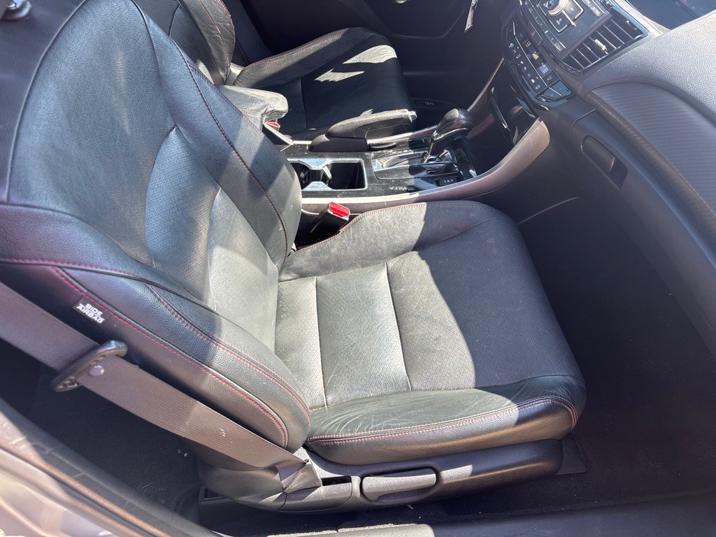 2017 Honda Accord Image 17