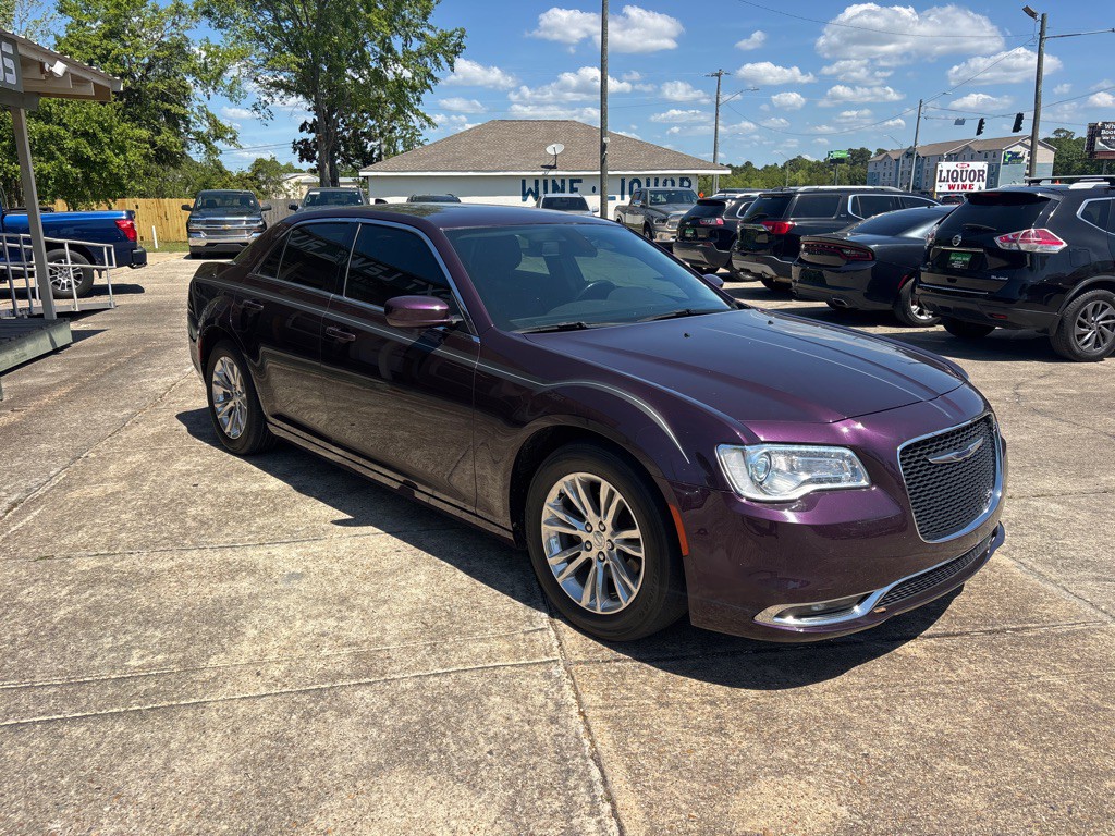 2021 Chrysler 300 Image 5