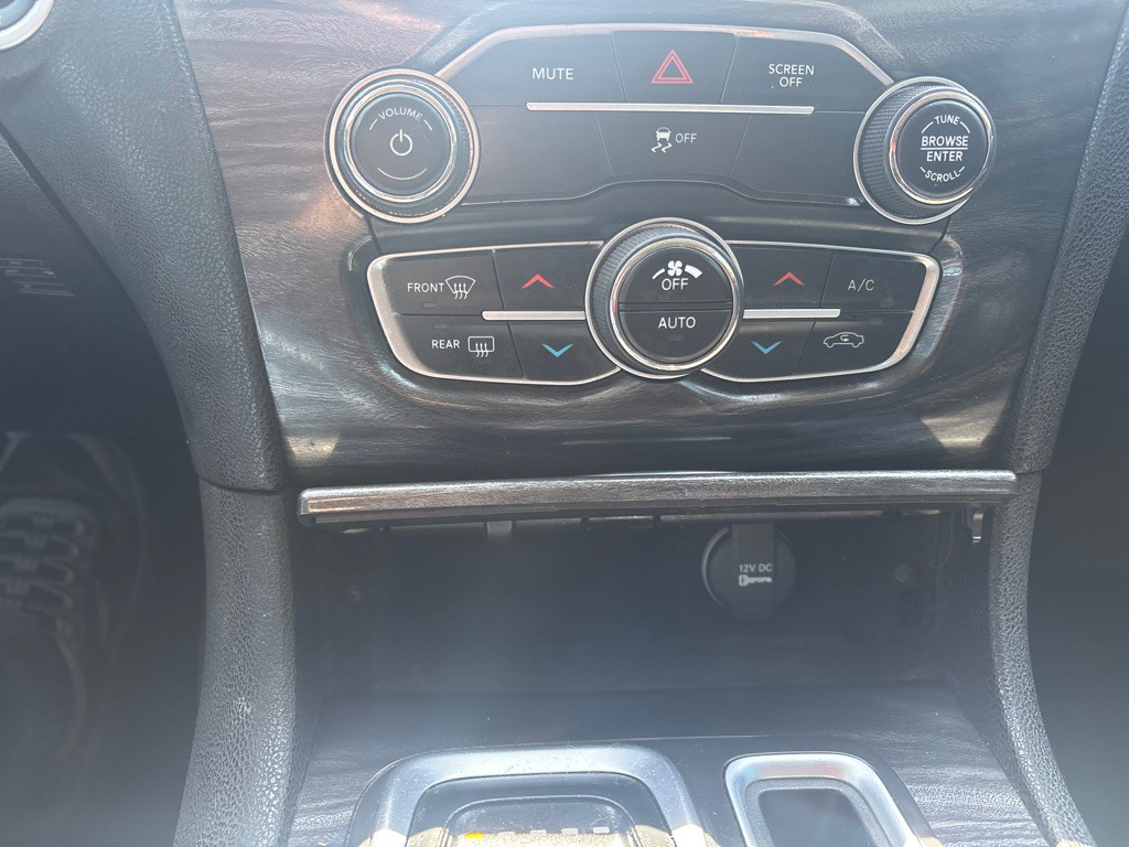 2021 Chrysler 300 Image 14