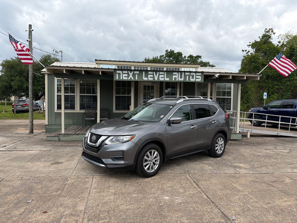 2019 Nissan Rogue Image 1