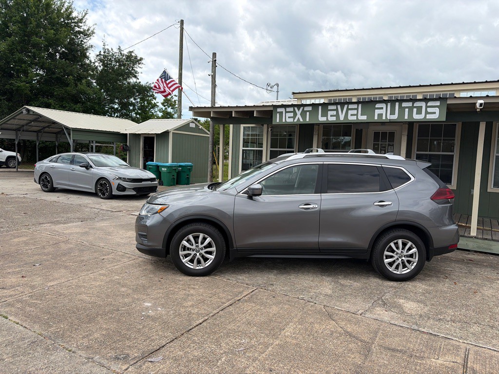 2019 Nissan Rogue Image 2
