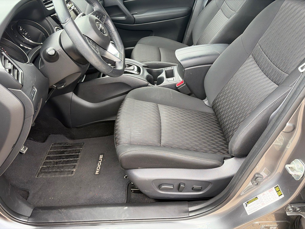 2019 Nissan Rogue Image 11