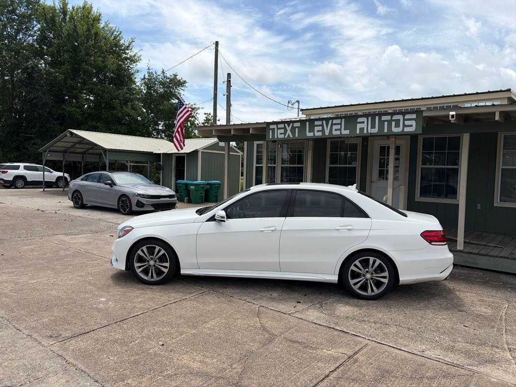 2015 Mercedes-Benz E-Class Image 2