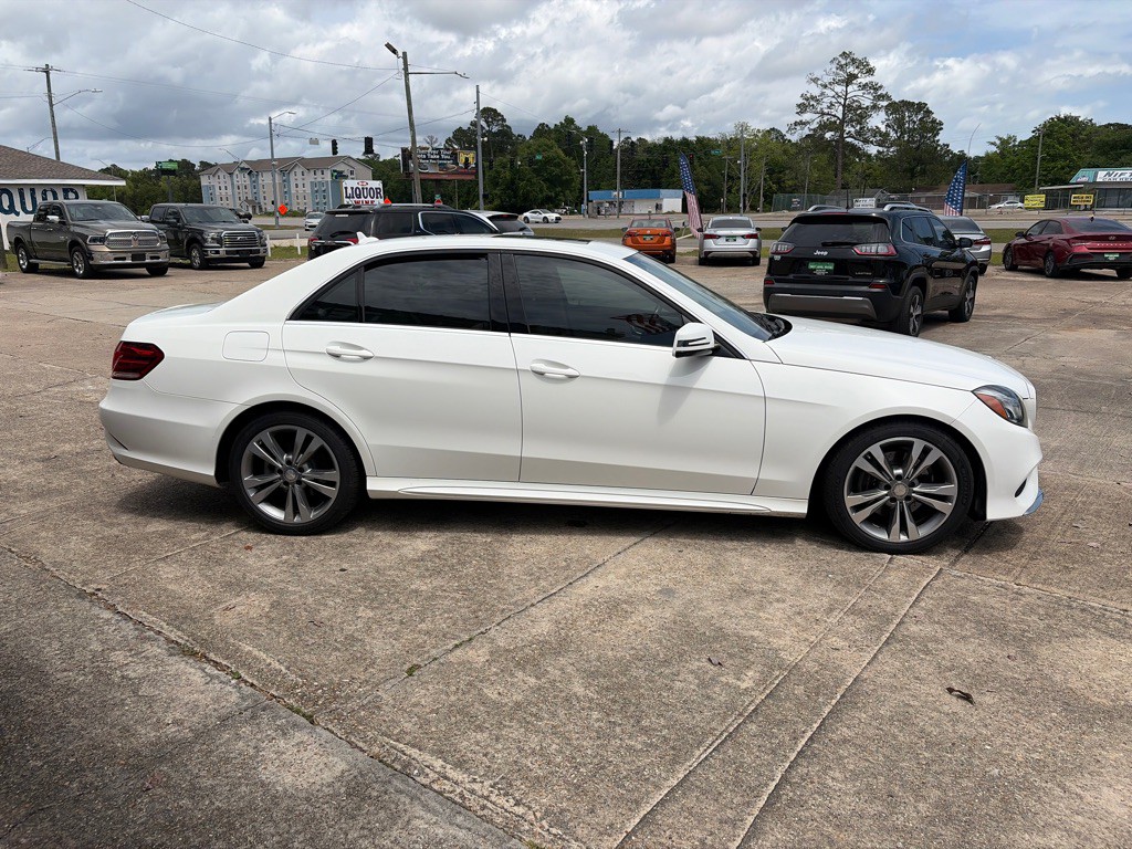 2015 Mercedes-Benz E-Class Image 6