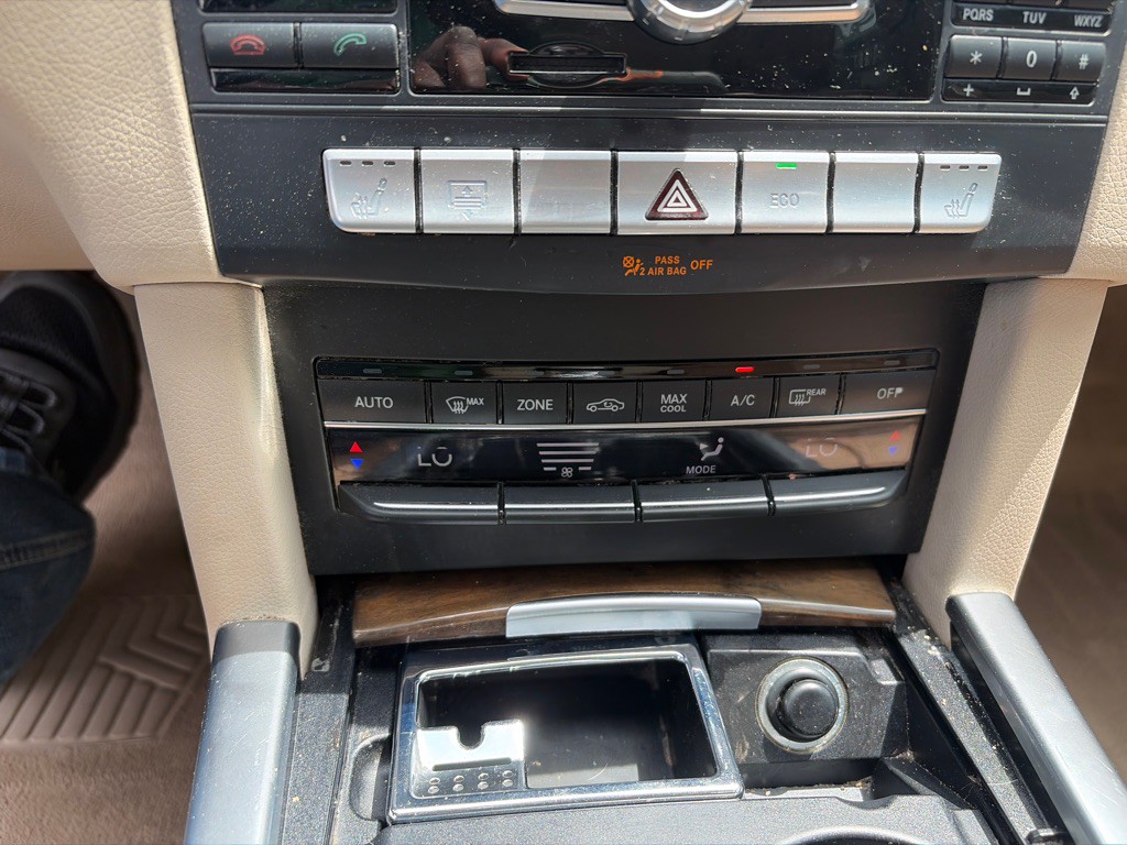 2015 Mercedes-Benz E-Class Image 14