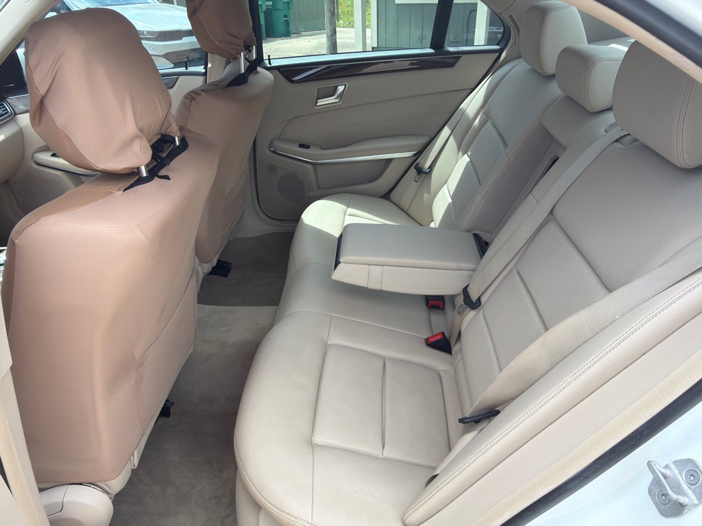 2015 Mercedes-Benz E-Class Image 19