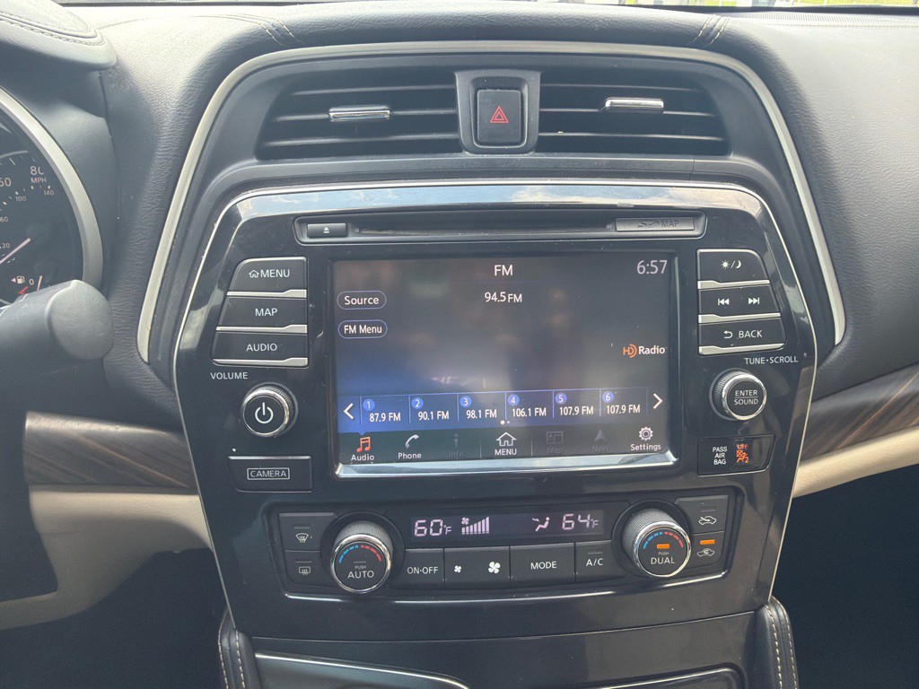 2017 Nissan Maxima Image 14