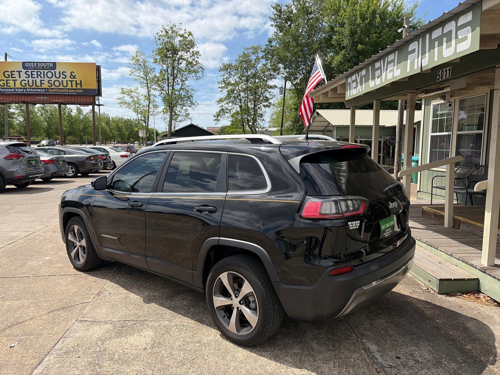 2019 Jeep Cherokee Image 3