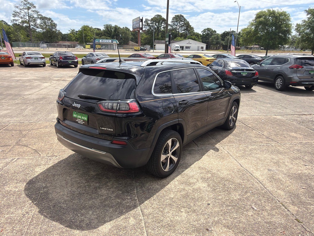 2019 Jeep Cherokee Image 7