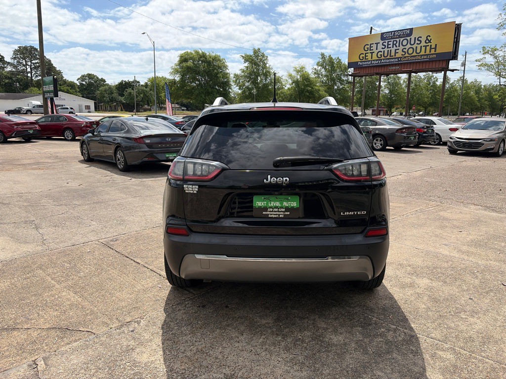 2019 Jeep Cherokee Image 8