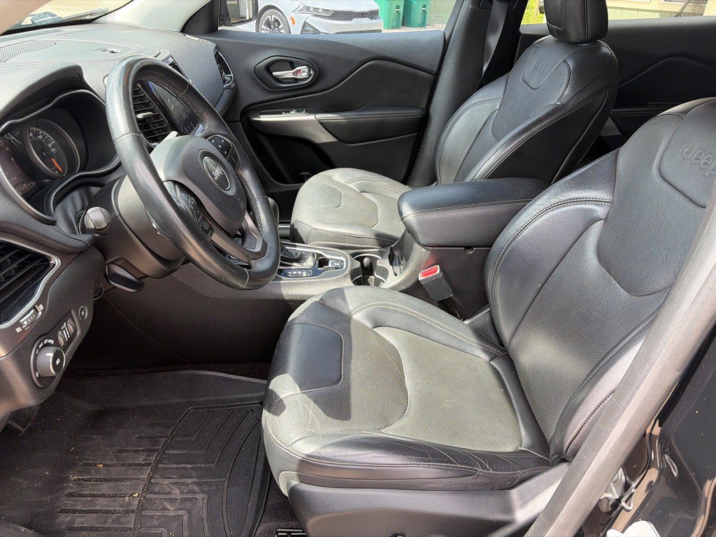 2019 Jeep Cherokee Image 11