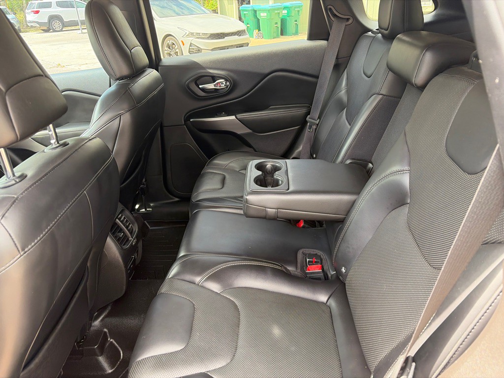 2019 Jeep Cherokee Image 19
