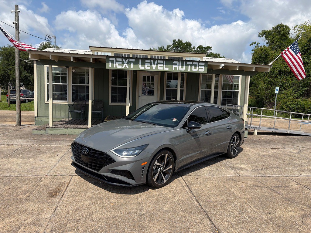 2022 Hyundai Sonata Image 1