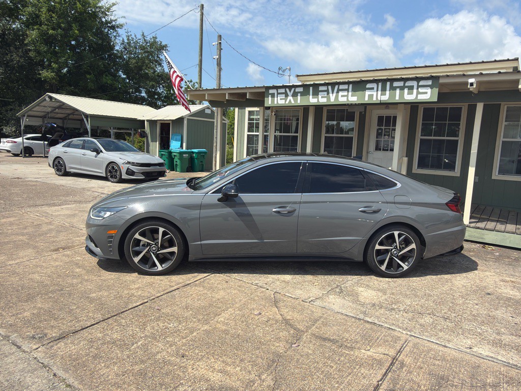 2022 Hyundai Sonata Image 2