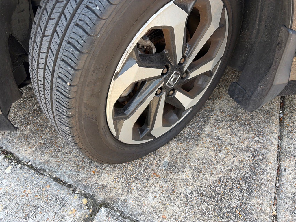 2017 Honda Accord Image 10