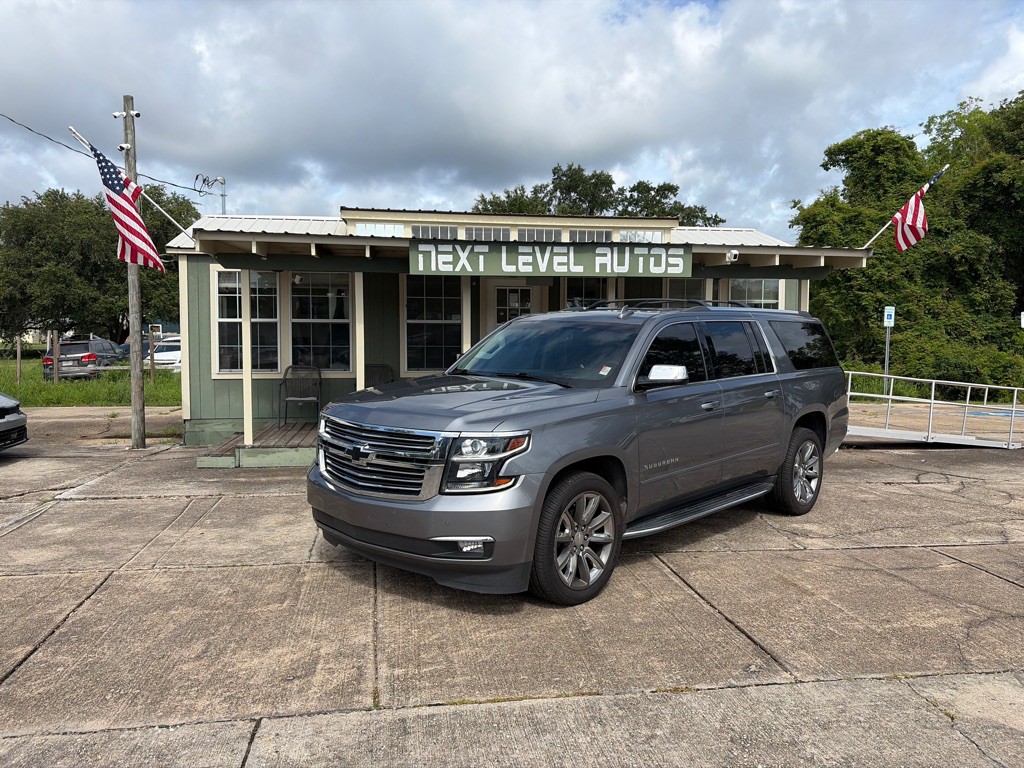 2019 Chevrolet Suburban Image 1