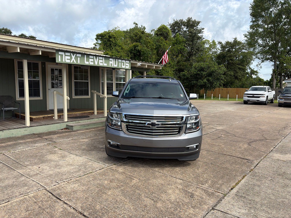 2019 Chevrolet Suburban Image 4