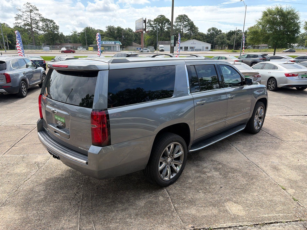 2019 Chevrolet Suburban Image 7
