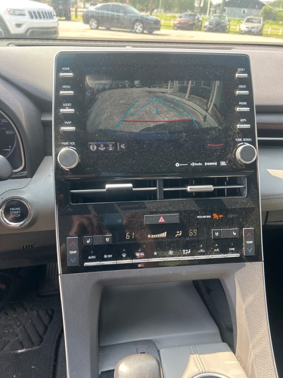2020 Toyota Camry Image 9
