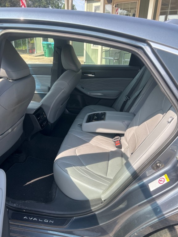 2020 Toyota Camry Image 12