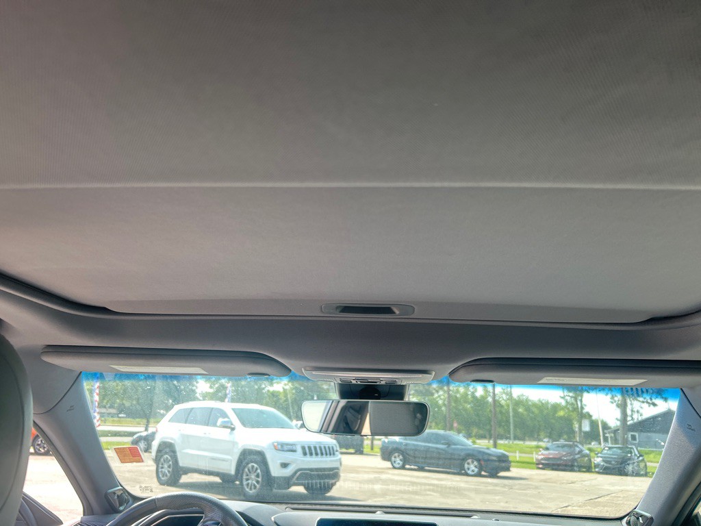 2020 Toyota Camry Image 17