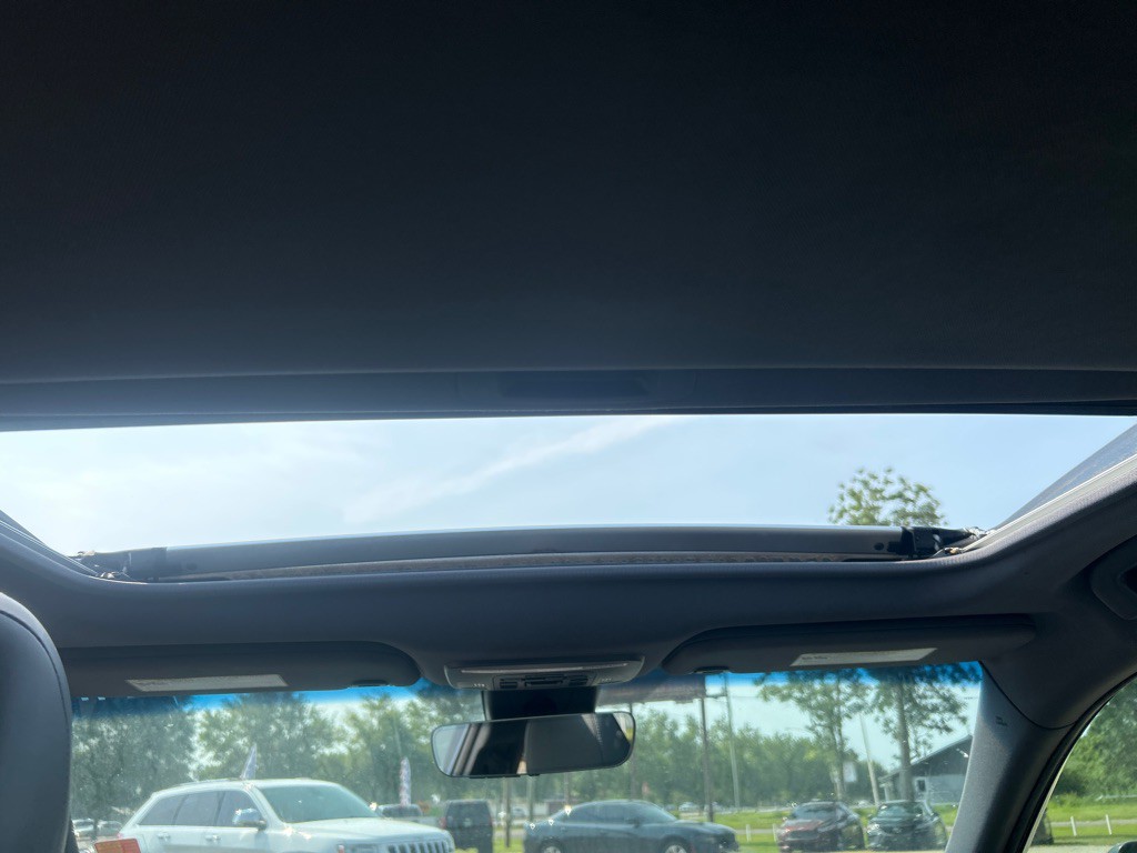 2020 Toyota Camry Image 19