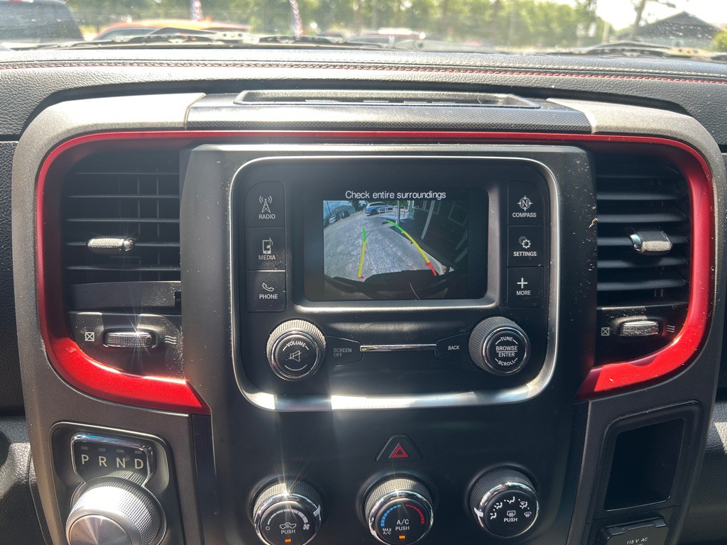2016 RAM 1500 Image 12