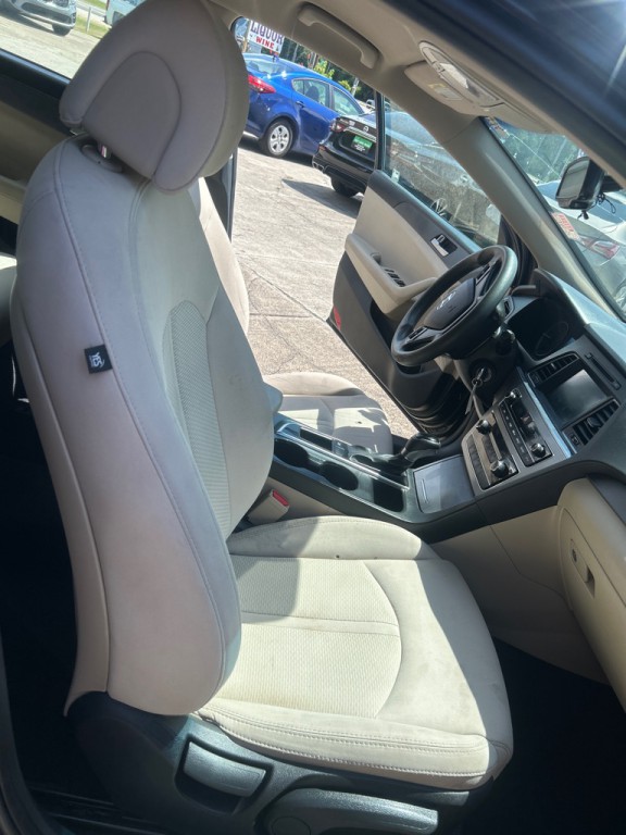2016 Hyundai Sonata Image 18