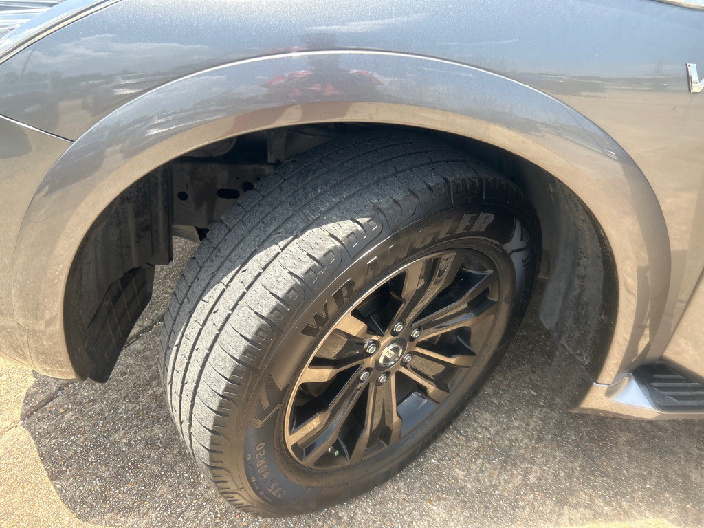 2019 Nissan Armada Image 8