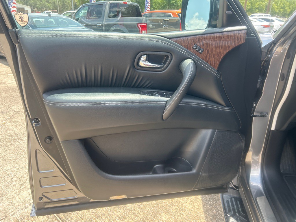 2019 Nissan Armada Image 9