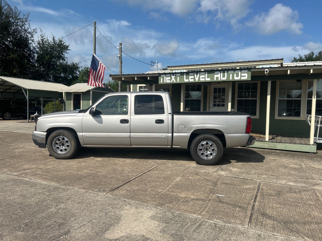 2006 Chevrolet Silverado 1500 Image 2