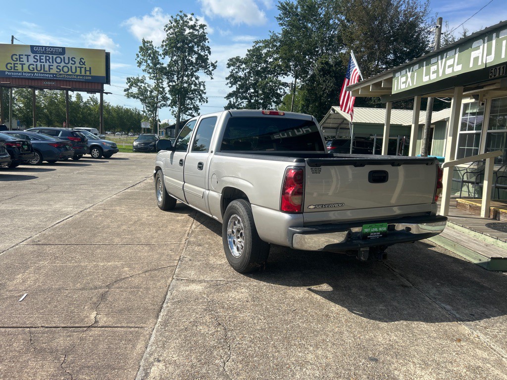 2006 Chevrolet Silverado 1500 Image 3