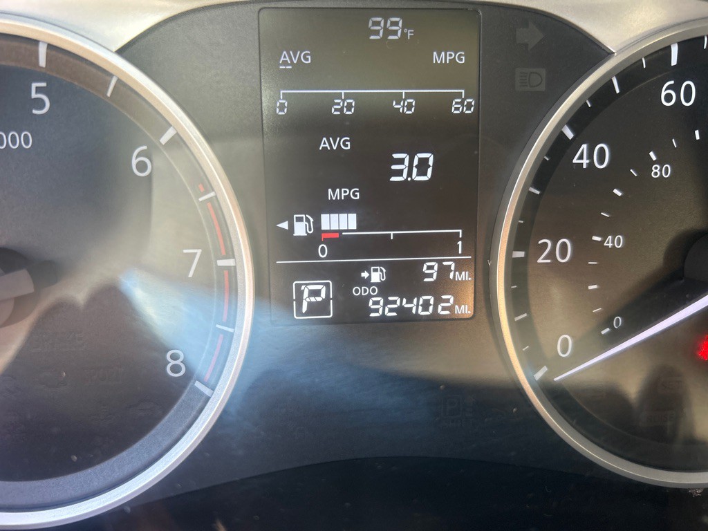 2020 Nissan Versa Image 9
