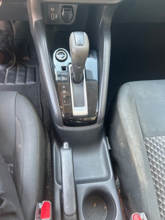 2020 Nissan Versa Image 14